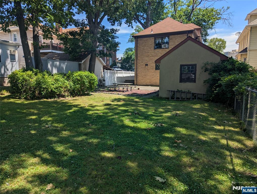 84 Oakdene Avenue — photo 26