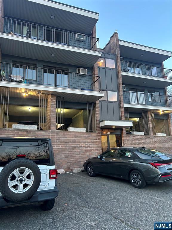 148 Undercliff Avenue 8 - Photo 2