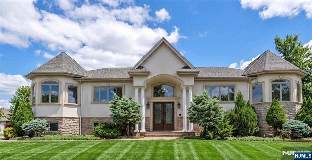 18 Berkshire Place - Photo 1