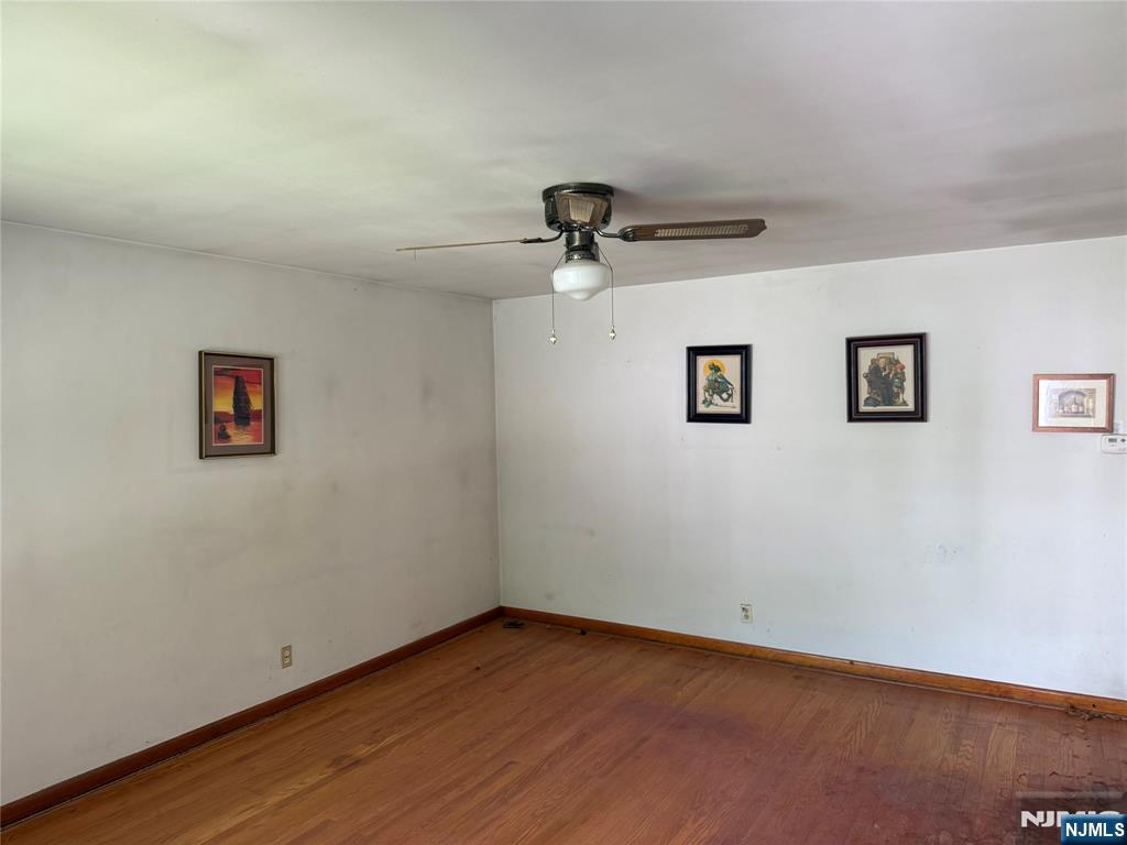 301 Valley Road - Photo 5