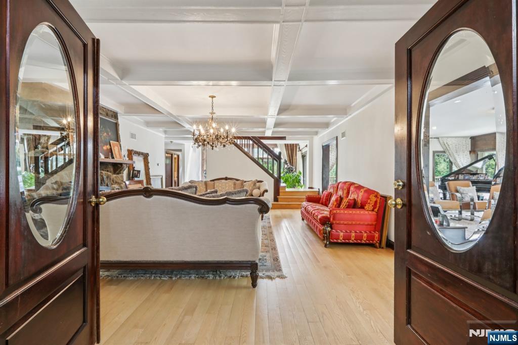 1060 Briar Way - Photo 4