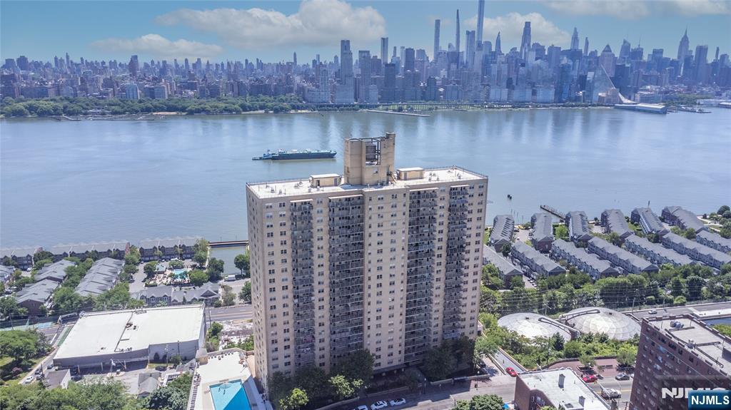 6600 JFK Blvd E 19L - Photo 1