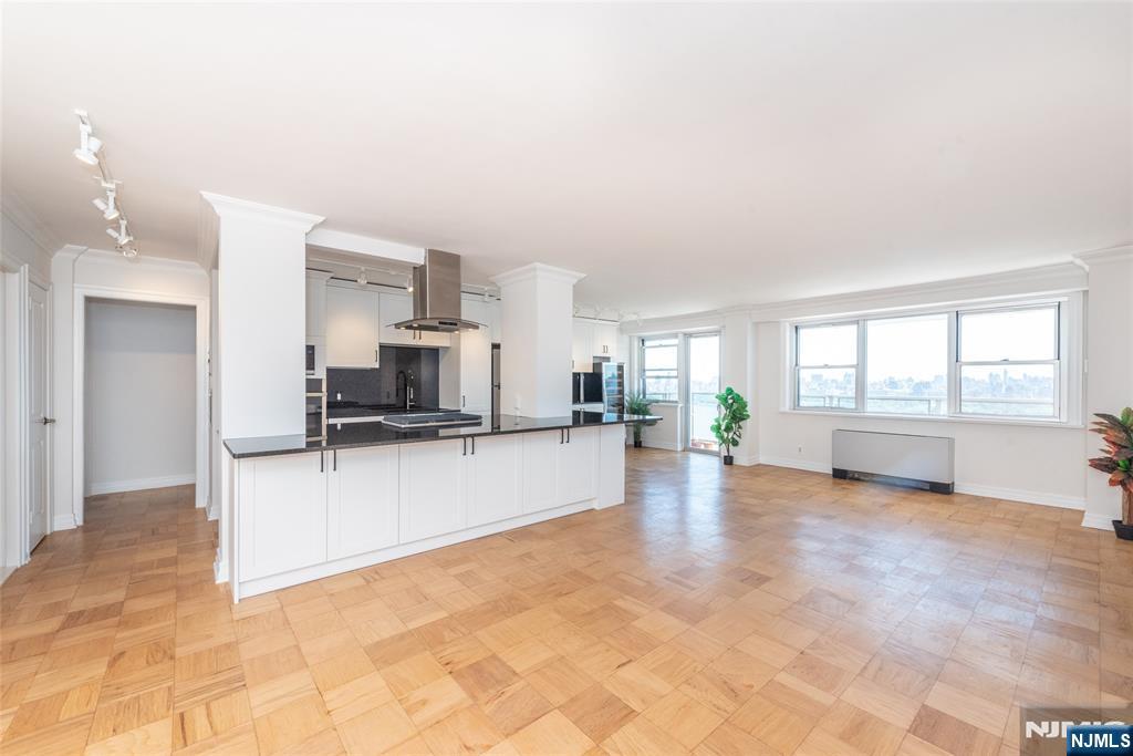 6600 JFK Blvd E 19L - Photo 4
