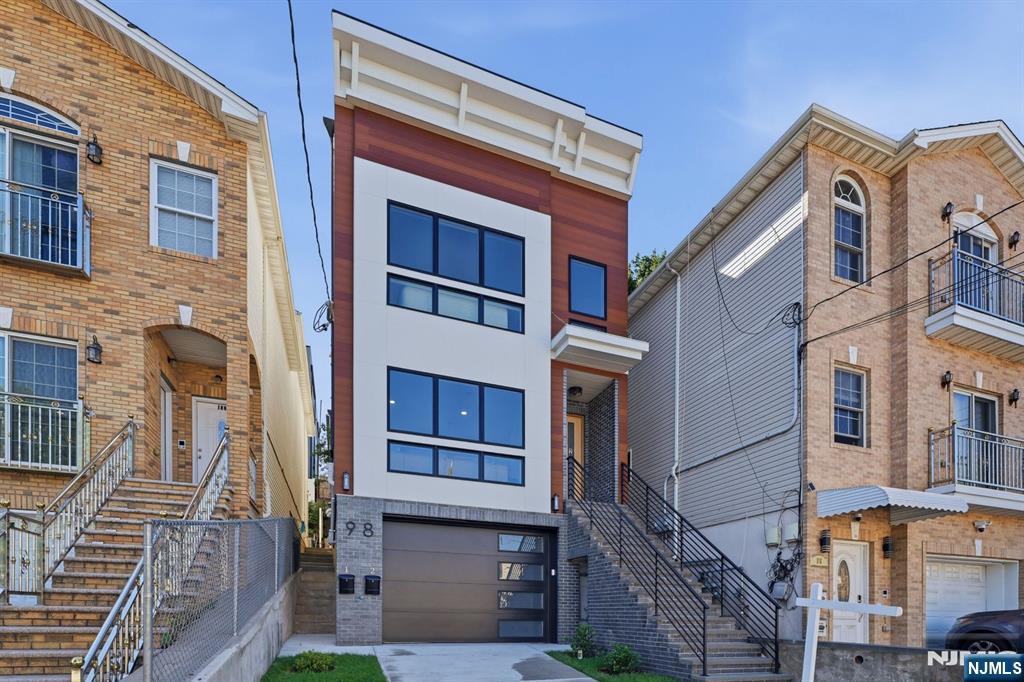 98 Western Avenue - Photo 3