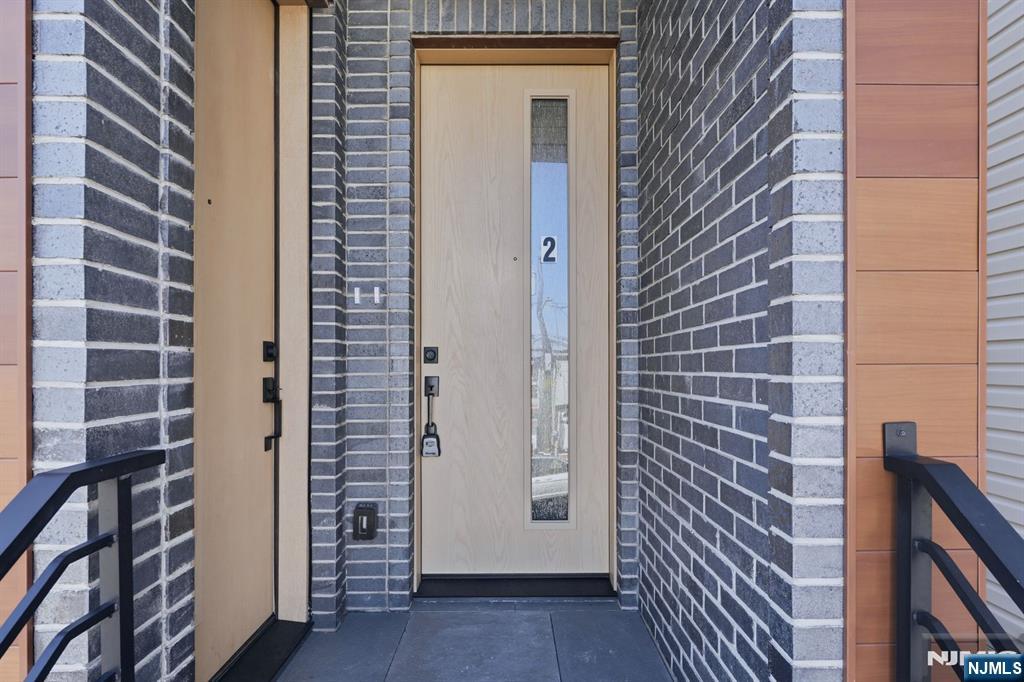 98 Western Avenue - Photo 5