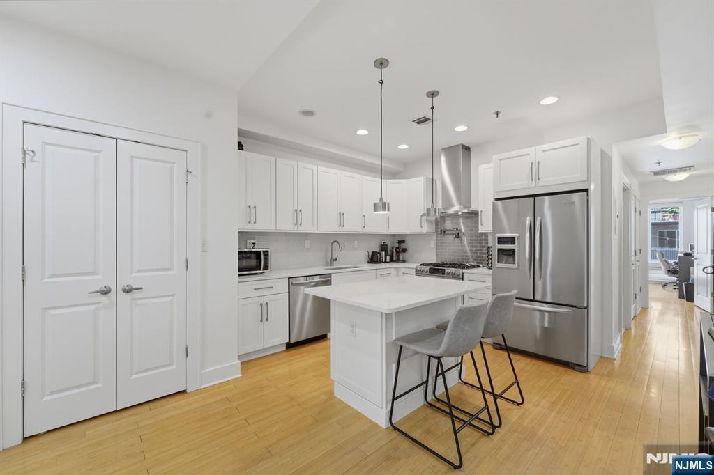 838 Park Avenue 2 - Photo 1
