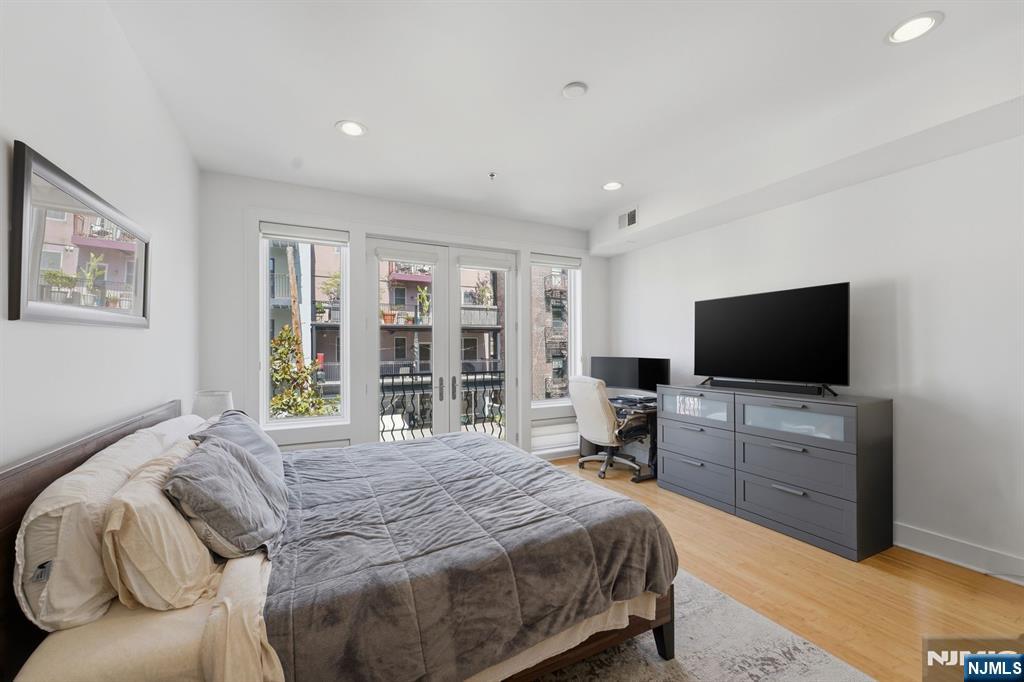 838 Park Avenue #2 — photo 12