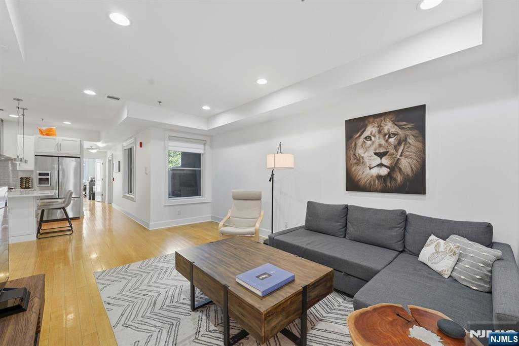 838 Park Avenue 2 - Photo 5