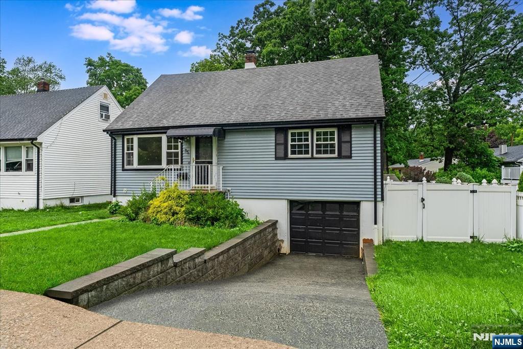 75 Fichter Street - Photo 3