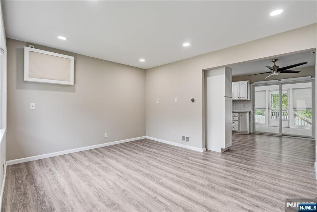 75 Fichter Street - Photo 4