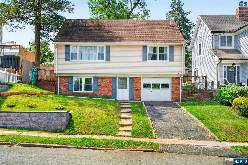 166 Pleasant Avenue - Photo 1