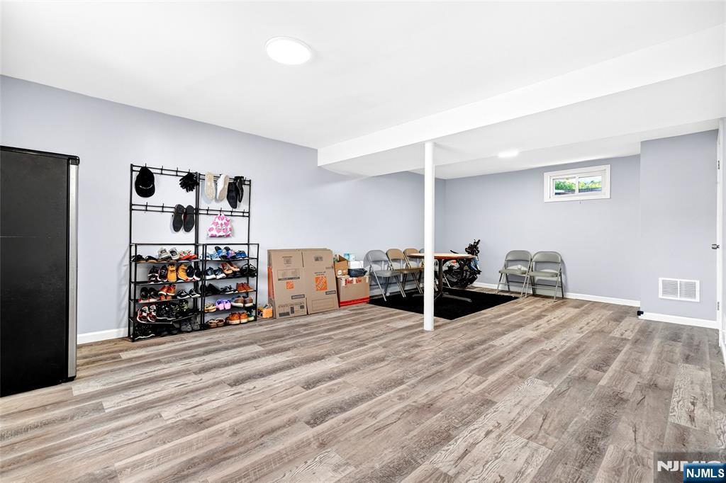 166 Pleasant Avenue - Photo 3