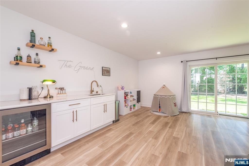 8 Deans Court - Photo 4