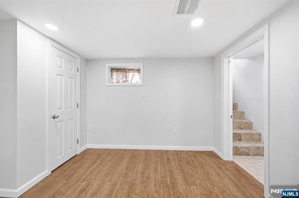 48 Cedar Street — photo 20