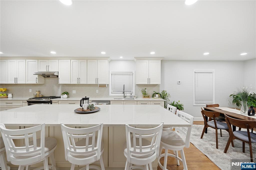 48 Cedar Street — photo 6