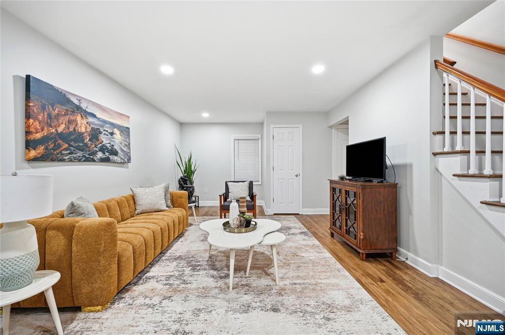 48 Cedar Street — photo 9