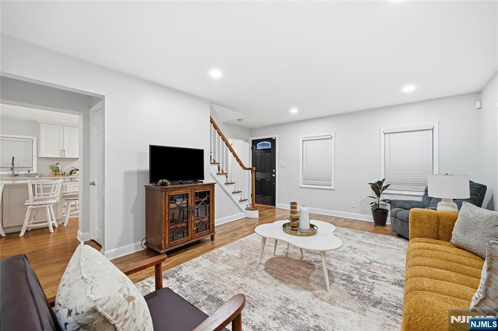 48 Cedar Street — photo 10