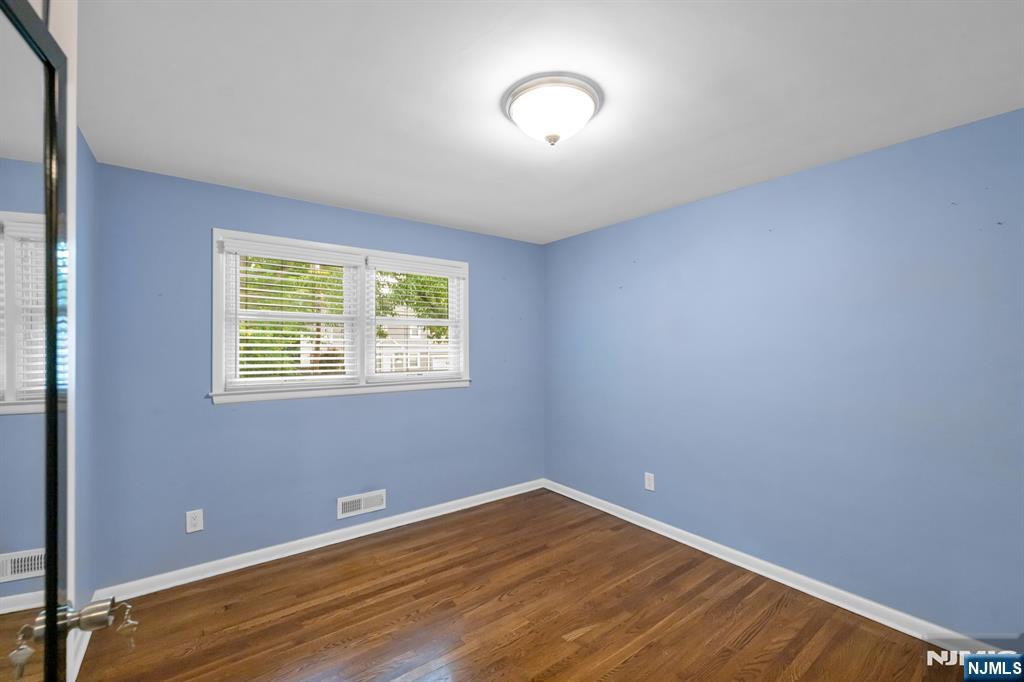 550 Englewood Avenue — photo 23