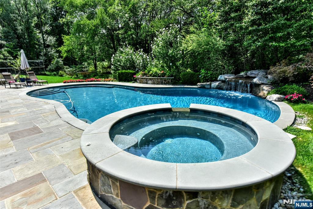 958 Arapaho Trail — photo 40