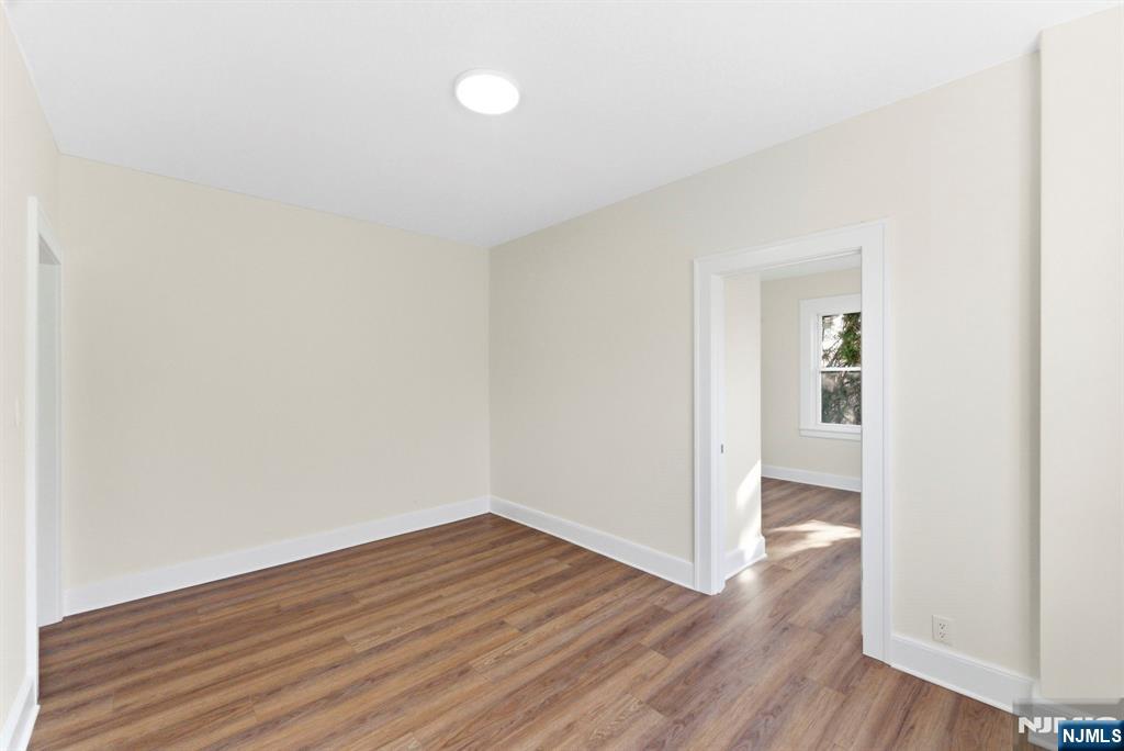 1 Bay Avenue — photo 13
