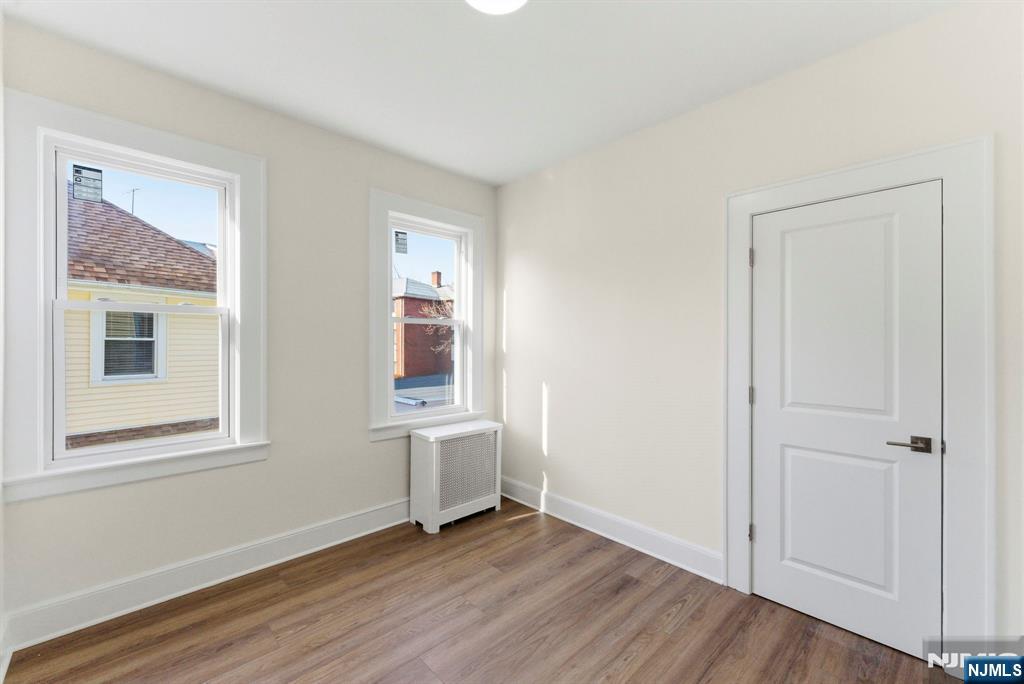 1 Bay Avenue — photo 10
