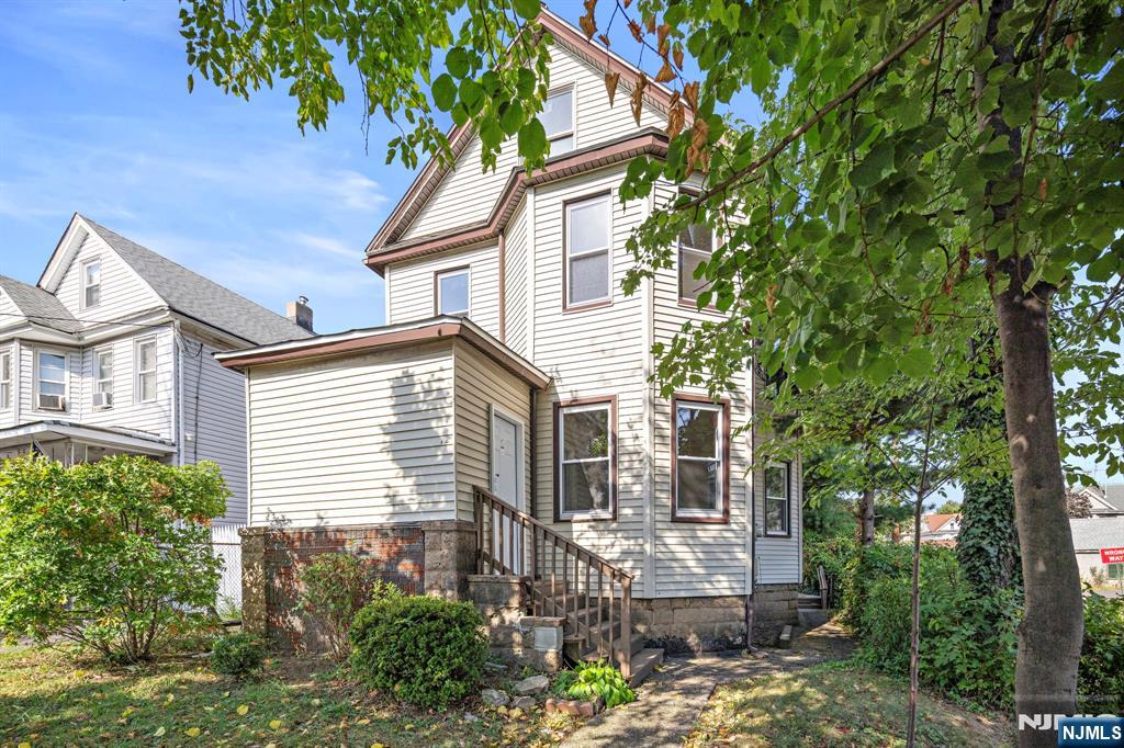 72 Winant - Photo 1