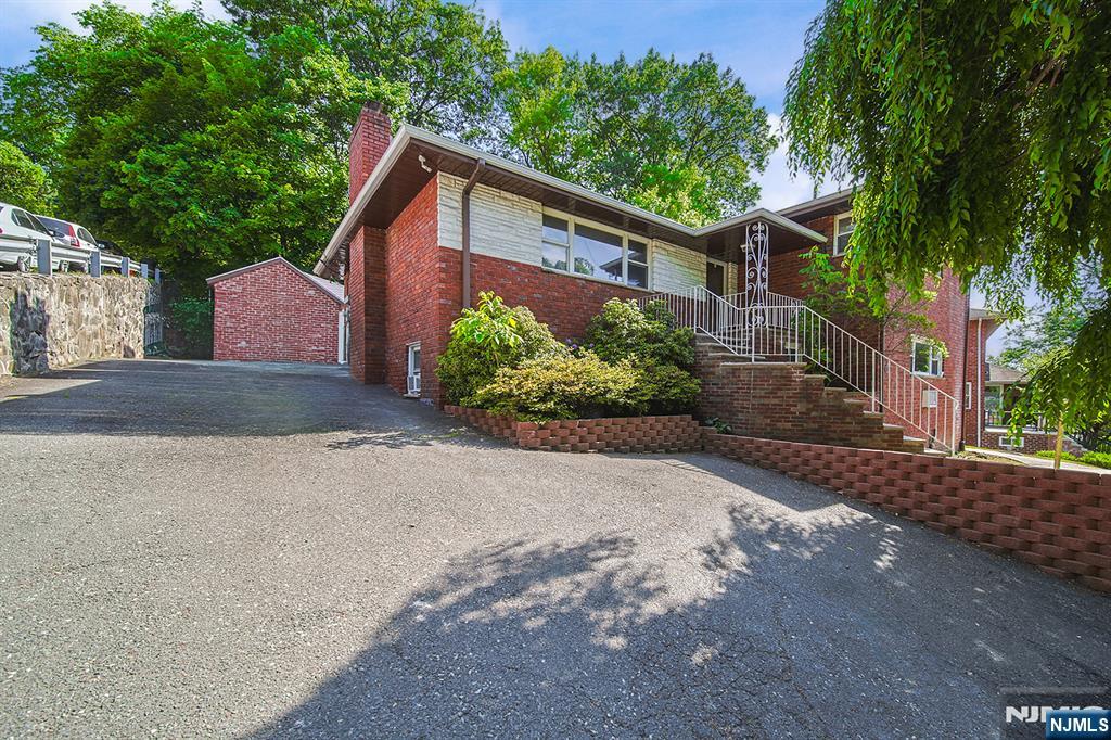 20 Shetland Lane - Photo 1