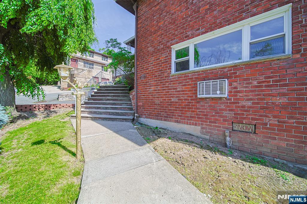 20 Shetland Lane - Photo 3