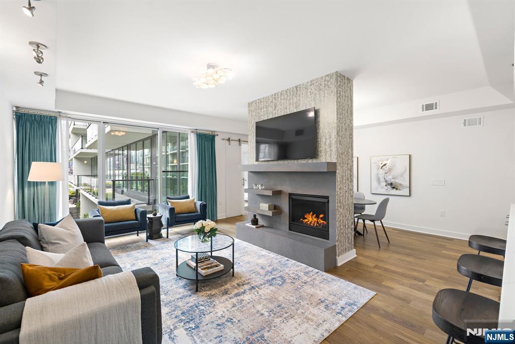 1200 Avenue At Port Imperial #414 — photo 12