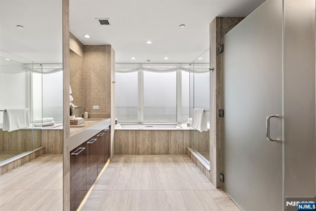 1200 Avenue At Port Imperial #414 — photo 26