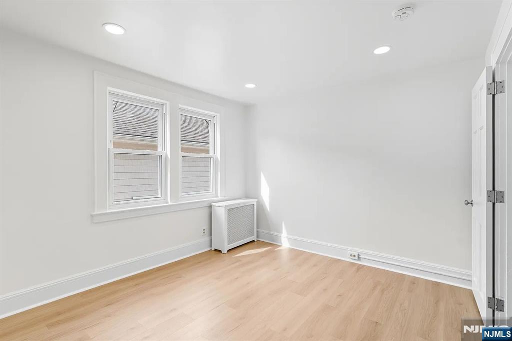 42 Grant Avenue - Photo 4