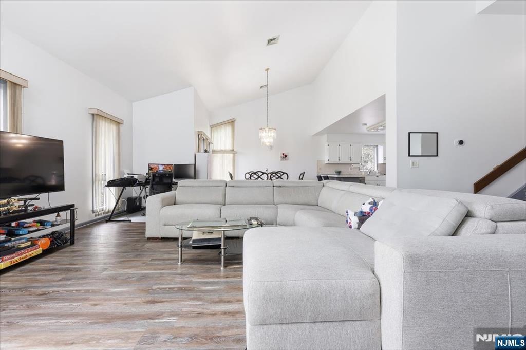 52 Adams Terrace - Photo 5