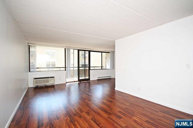 555 Gorge Road 3B - Photo 5