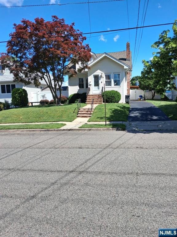 437-439 Buffalo Avenue - Photo 1
