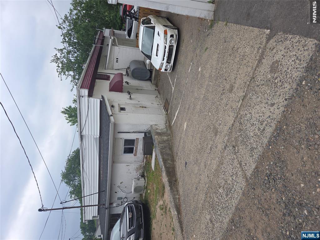 413 River Dale, Garfield, NJ 07026
