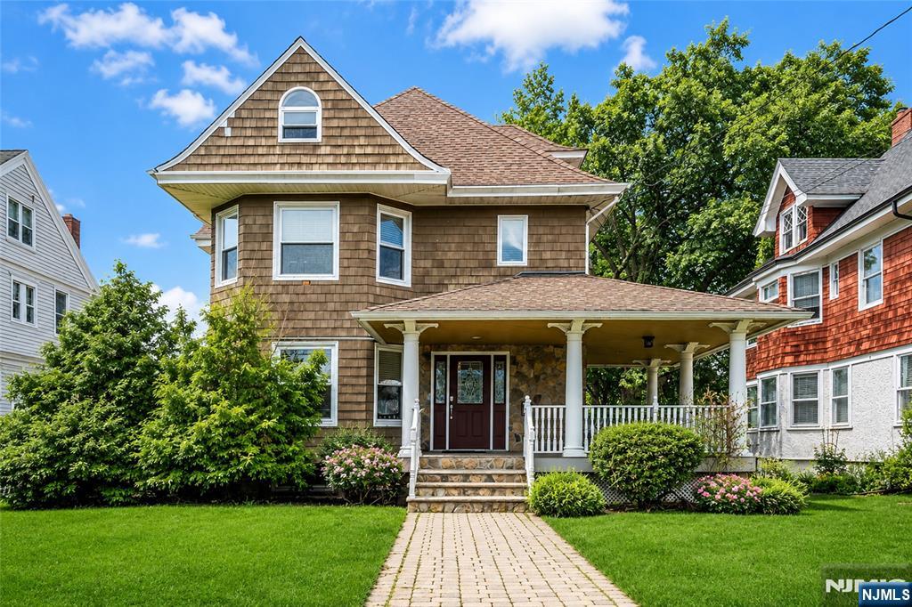 467 Summit, Hackensack NJ — listing photo
