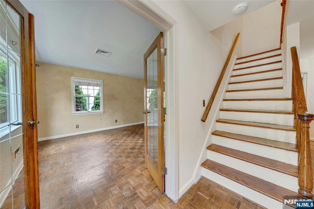 12 Glenwood Avenue - Photo 3