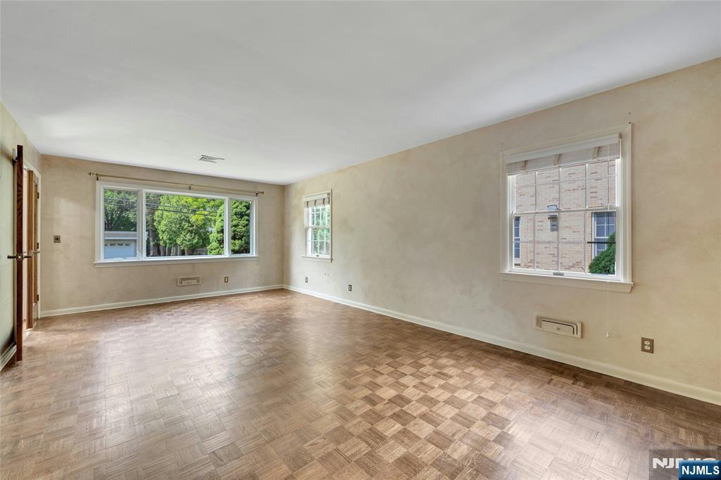 12 Glenwood Avenue - Photo 4