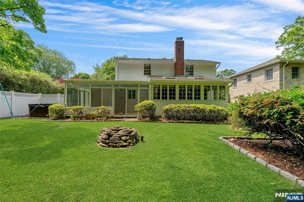 12 Glenwood Avenue — photo 32