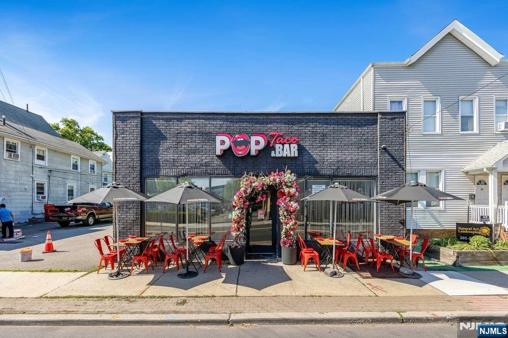 20 E Madison Ave, Dumont, NJ 07628