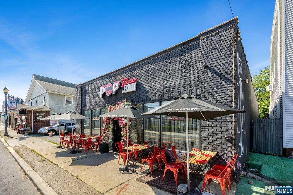 20 E Madison Ave, Dumont, NJ 07628