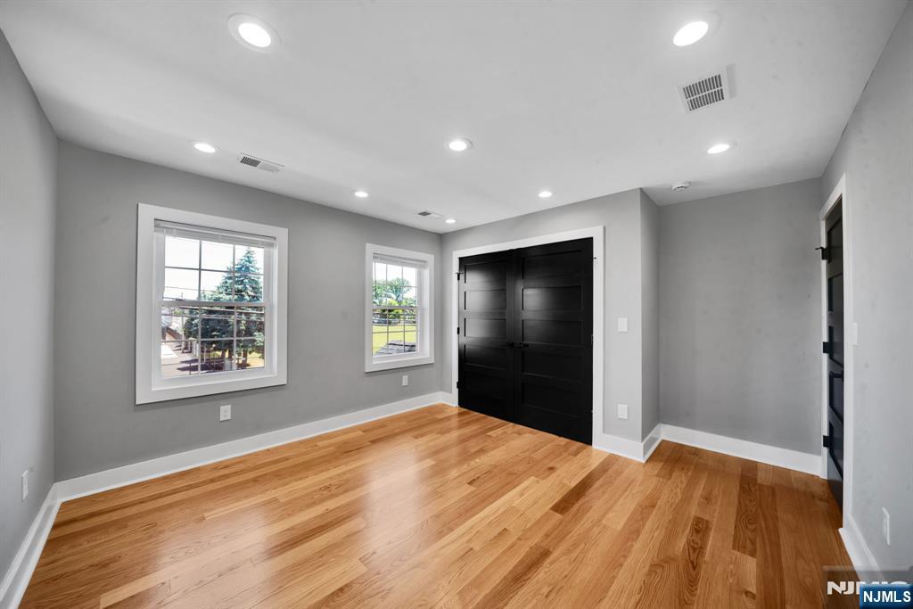 22 14th Street — photo 36