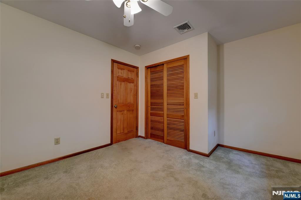 34 Knoll Road — photo 29