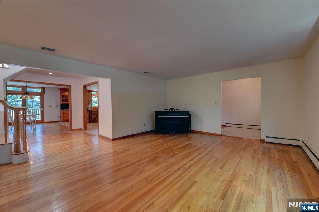 34 Knoll Road — photo 8