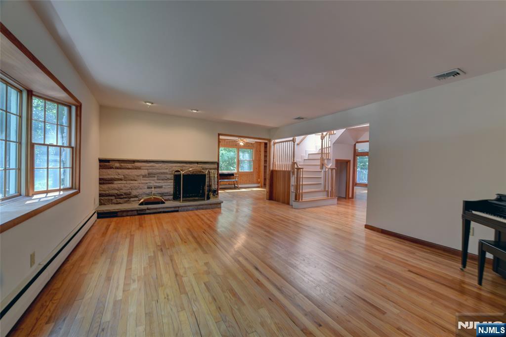 34 Knoll Road — photo 9