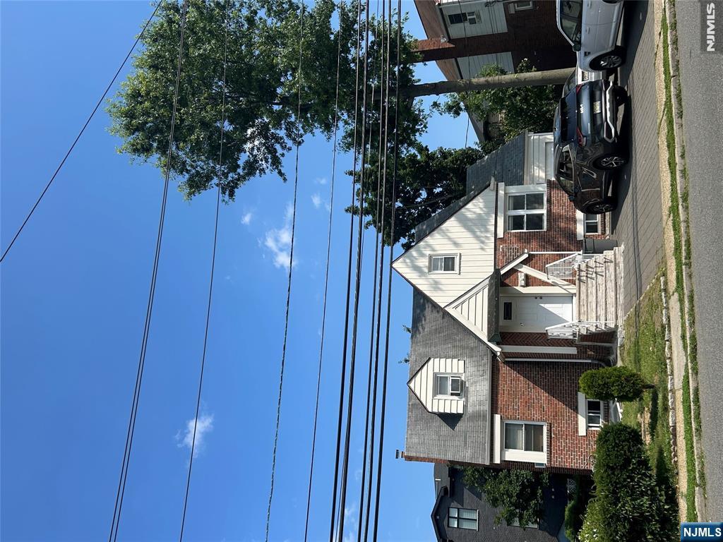 1516 Center Avenue - Photo 1