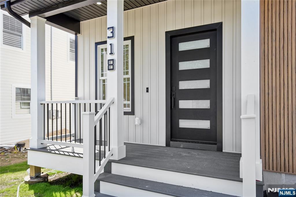 318 Halsey Road - Photo 3