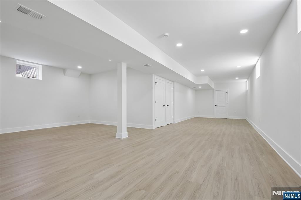 318 Halsey Road — photo 36