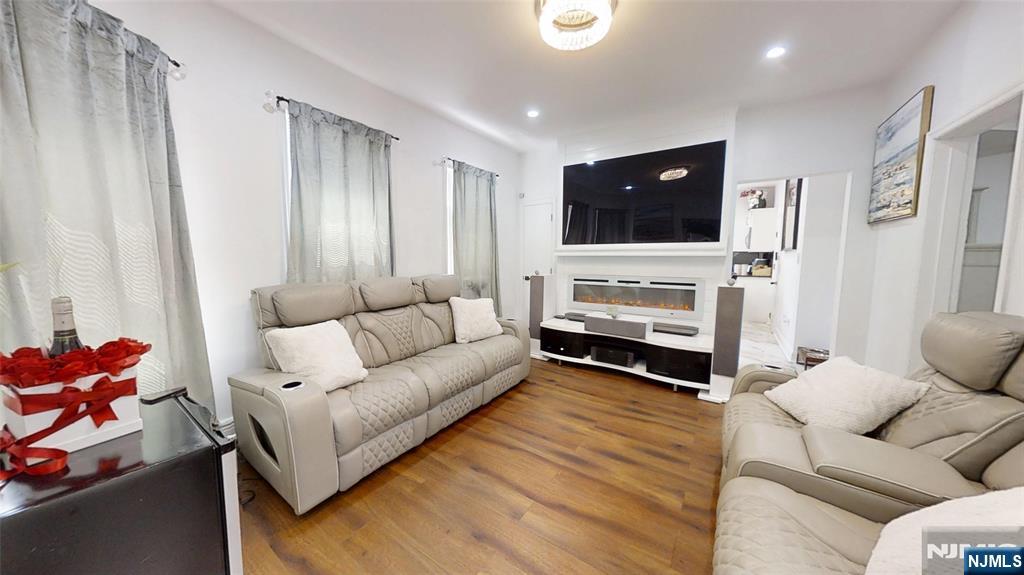 272-274 Parker Street - Photo 5