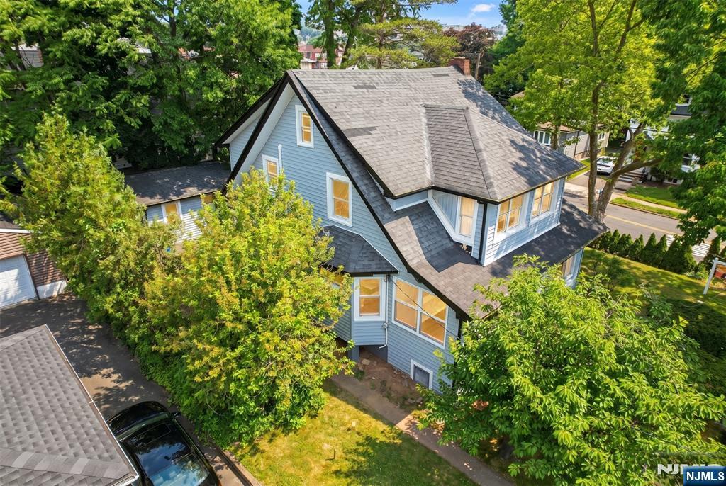 933 Maple Avenue - Photo 5